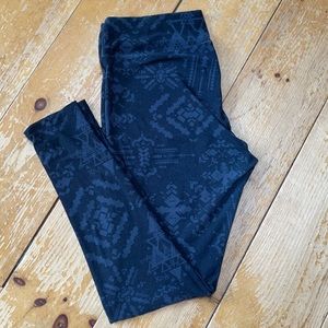 LuLaRoe tall & curvy leggings.